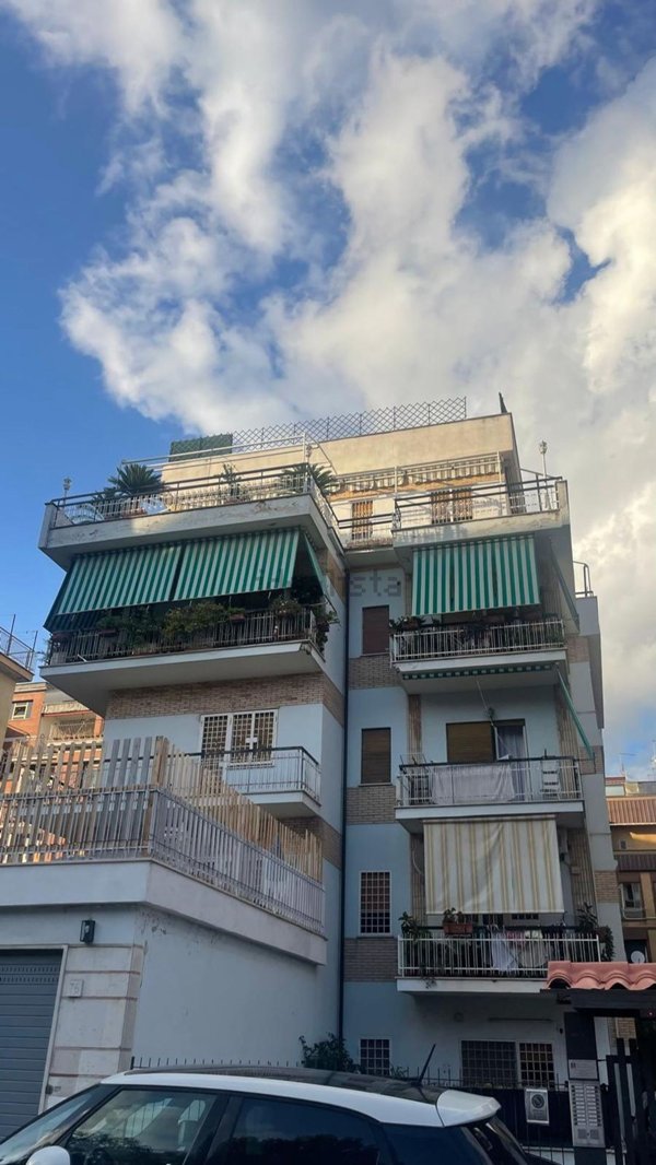 appartamento in vendita a Roma in zona Torrevecchia