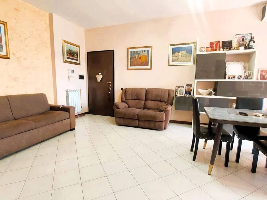 appartamento in vendita a Roma in zona Romanina