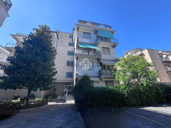 appartamento in vendita a Roma in zona Primavalle