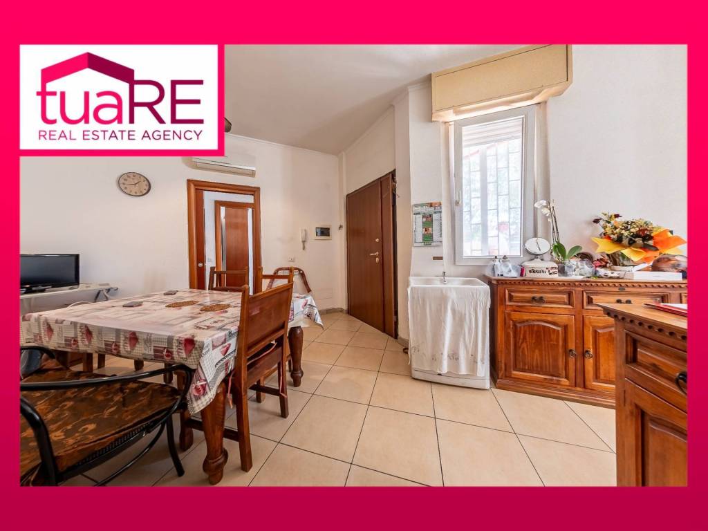 appartamento in vendita a Roma in zona Torre Angela