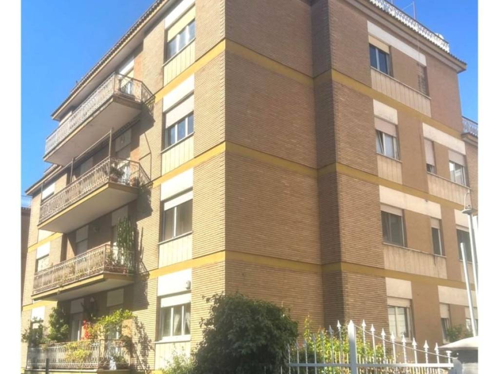 appartamento in vendita a Roma in zona Aurelio