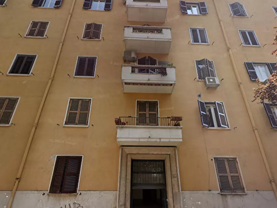 appartamento in vendita a Roma in zona Tuscolano