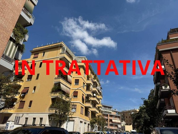 appartamento in vendita a Roma in zona Tuscolano