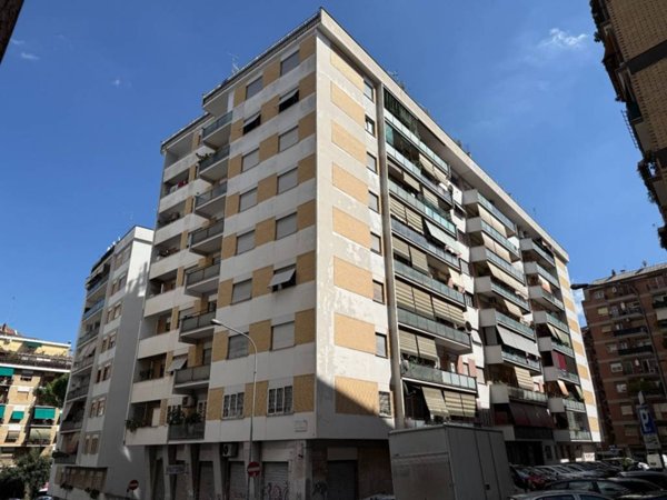 appartamento in vendita a Roma in zona Gianicolense
