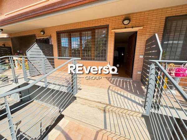 casa indipendente in vendita a Roma in zona Pantan Monastero