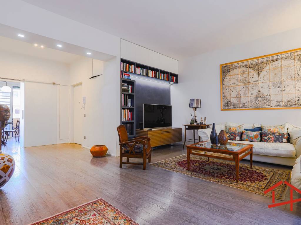 appartamento in vendita a Roma in zona EUR