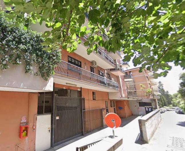 appartamento in vendita a Roma in zona Tor di Quinto