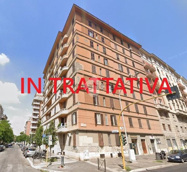 appartamento in vendita a Roma in zona Appio Latino