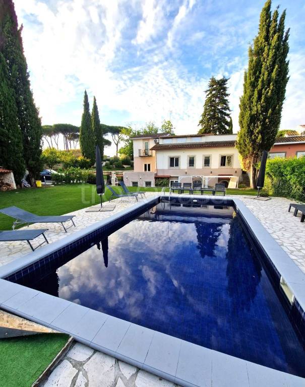 casa indipendente in vendita a Roma in zona Olgiata