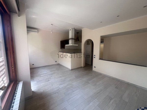 appartamento in vendita a Roma in zona Axa