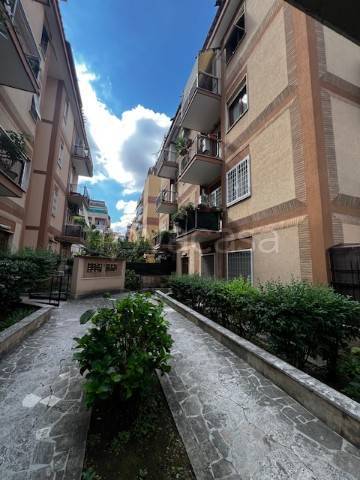 appartamento in vendita a Roma in zona Torrevecchia