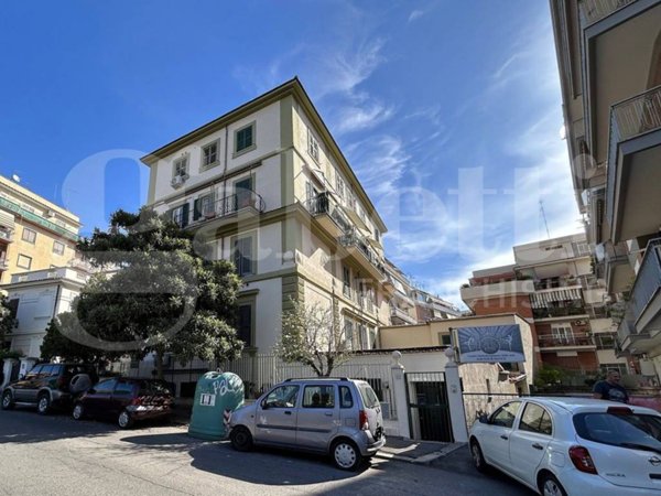 appartamento in vendita a Roma in zona Appio Latino