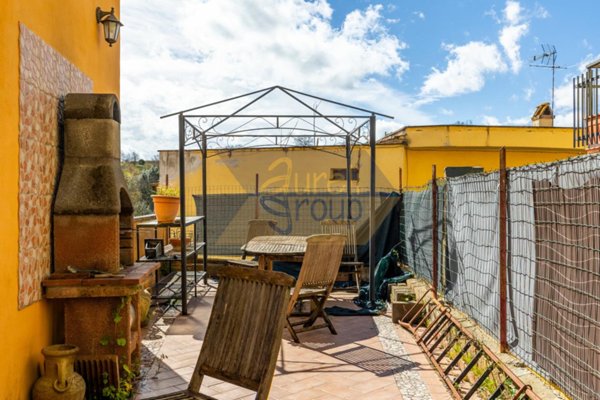 appartamento in vendita a Roma in zona Isola Farnese