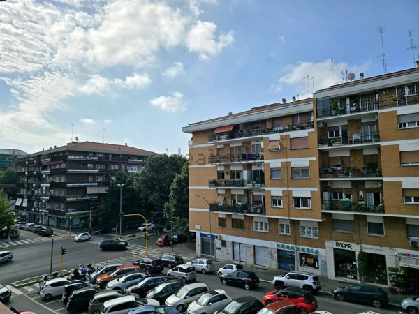 appartamento in vendita a Roma in zona Gianicolense