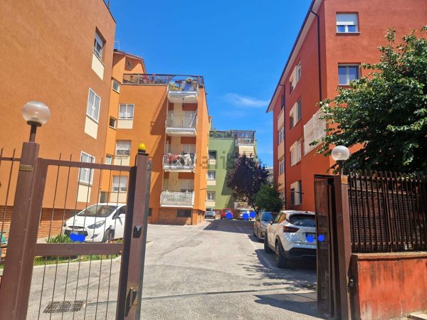 appartamento in vendita a Roma in zona Portuense