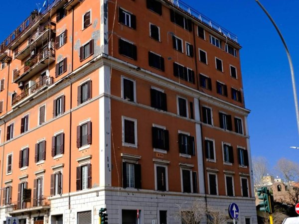 appartamento in vendita a Roma in zona Tuscolano