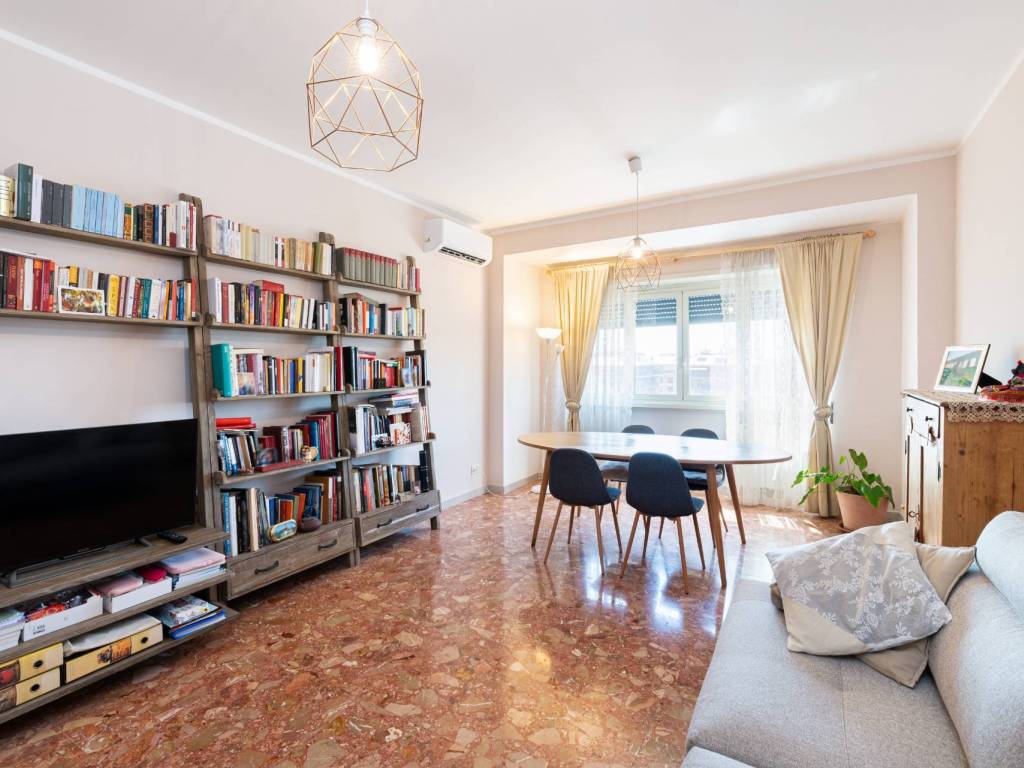 appartamento in vendita a Roma in zona Monte Sacro/Talenti