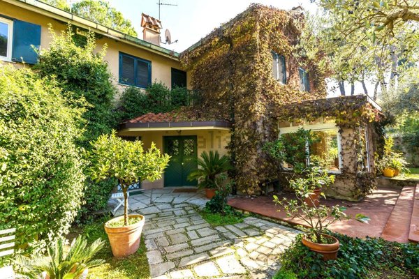 casa indipendente in vendita a Roma in zona Della Vittoria