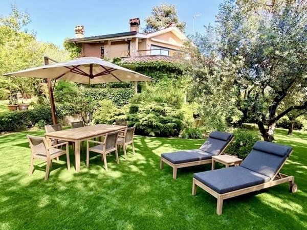 casa indipendente in vendita a Roma in zona Della Vittoria