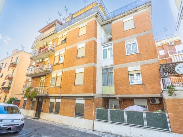 appartamento in vendita a Roma in zona Primavalle