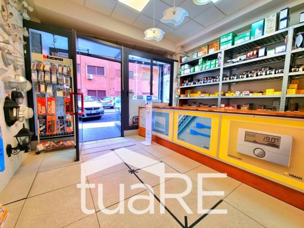 negozio in vendita a Roma in zona Gianicolense