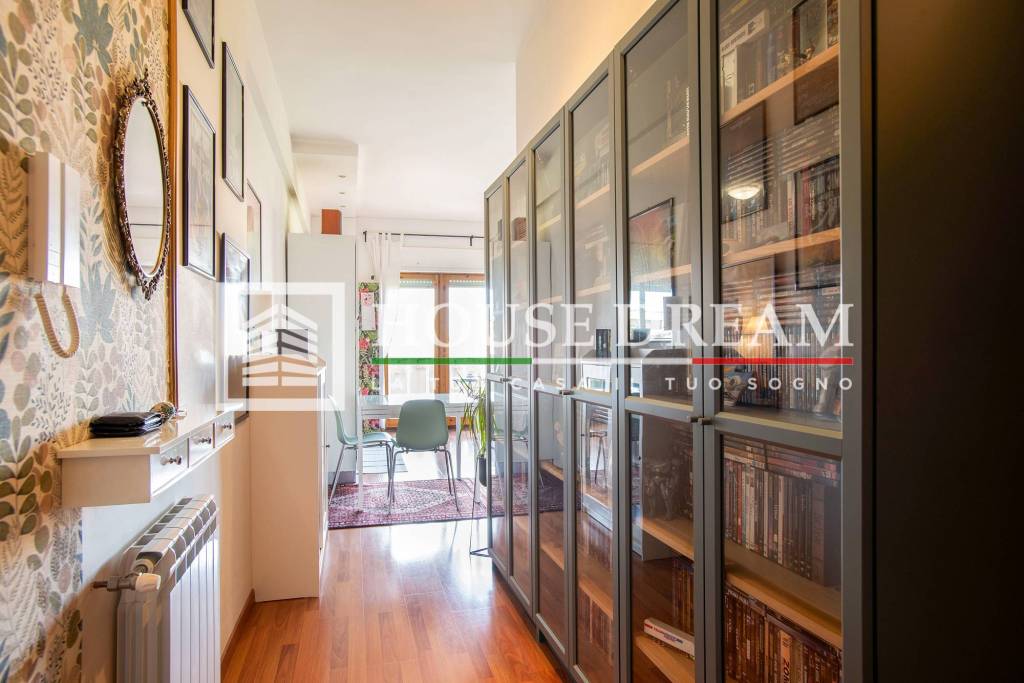 appartamento in vendita a Roma in zona Cinecittà