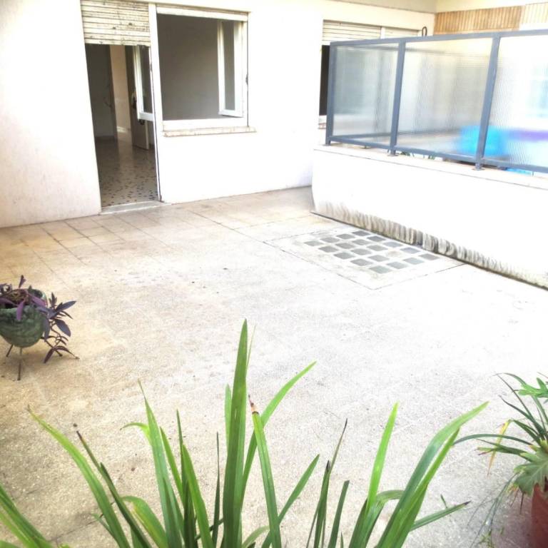 appartamento in vendita a Roma in zona Tuscolano