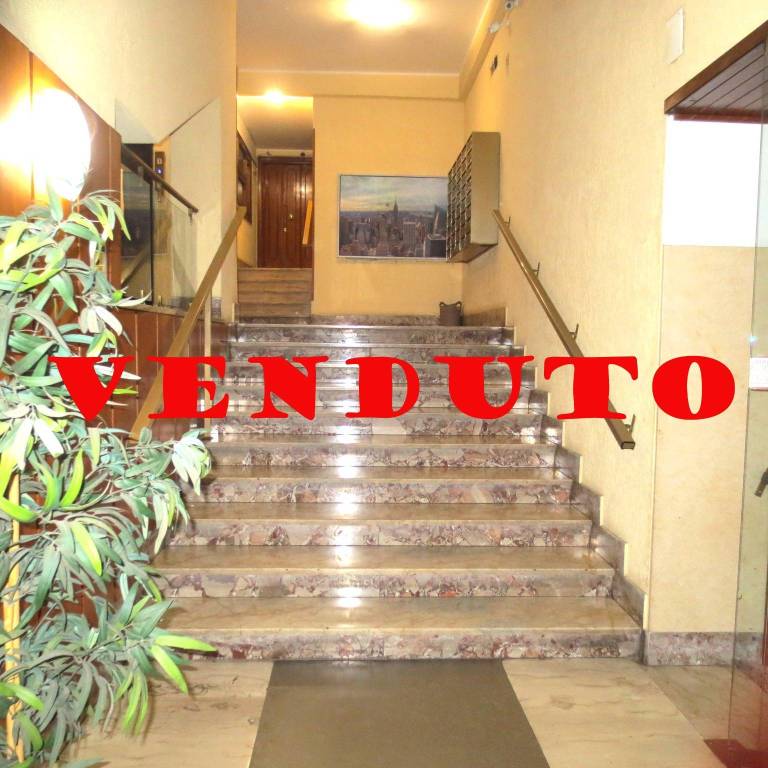 appartamento in vendita a Roma in zona Tuscolano