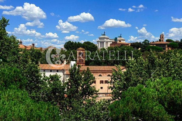 appartamento in vendita a Roma in zona Trastevere