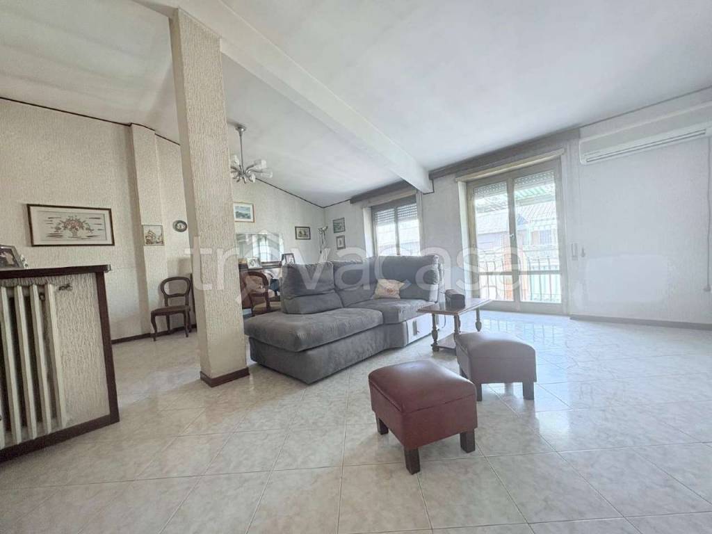 appartamento in vendita a Roma in zona Ostiense