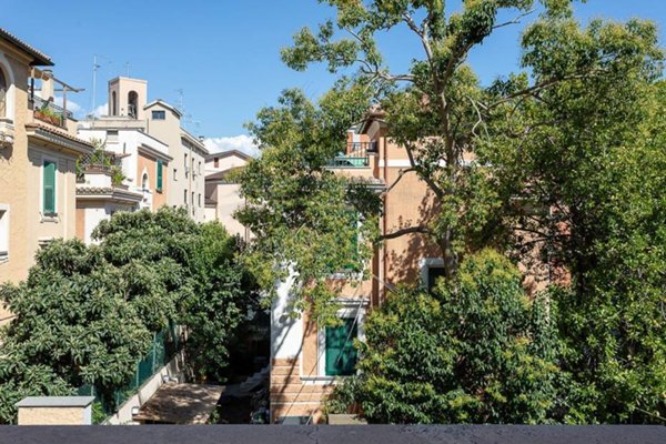 appartamento in vendita a Roma in zona Tuscolano