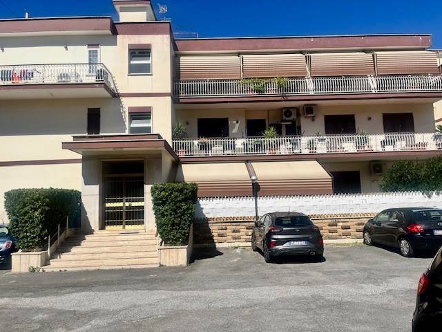 appartamento in vendita a Roma in zona Romanina