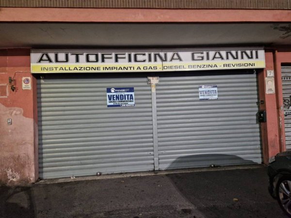 negozio in vendita a Roma in zona Portuense
