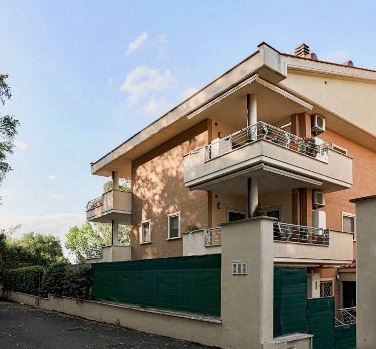 appartamento in vendita a Roma in zona Dragona/Bagnoletto