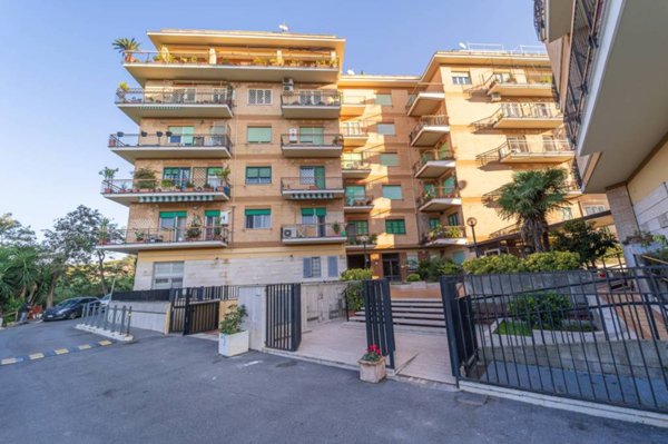 appartamento in vendita a Roma in zona Gianicolense