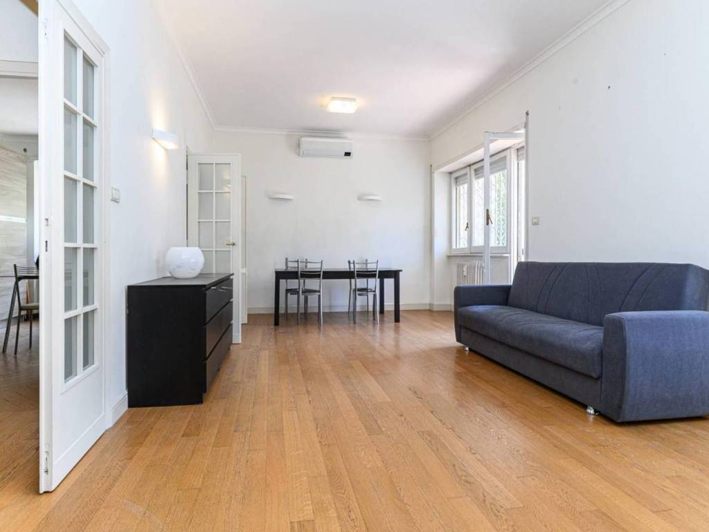 appartamento in vendita a Roma in zona Tor di Quinto