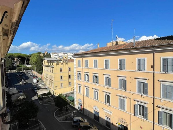 appartamento in vendita a Roma in zona Celio