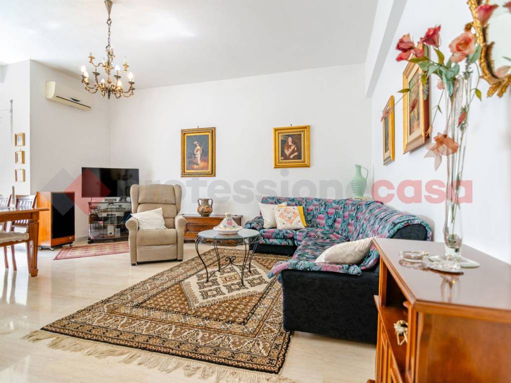 appartamento in vendita a Roma in zona Prenestino-Centocelle