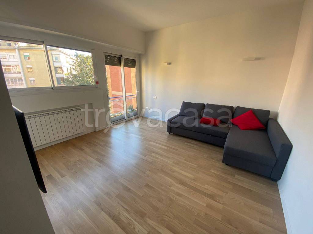 appartamento in vendita a Roma in zona Rione Monti/Campitelli