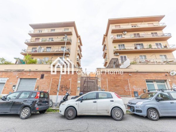 appartamento in vendita a Roma in zona Ardeatino