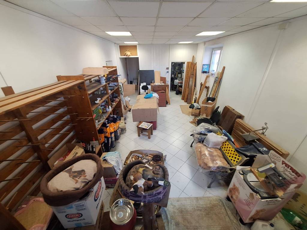 negozio in vendita a Roma in zona Prenestino-Centocelle