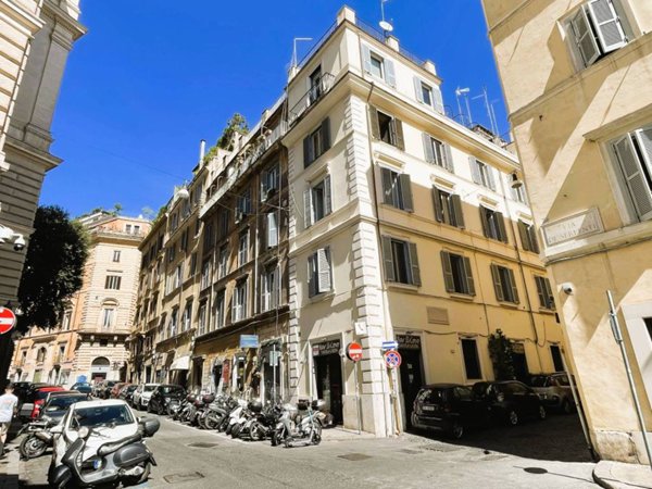 appartamento in vendita a Roma in zona Rione Monti/Campitelli