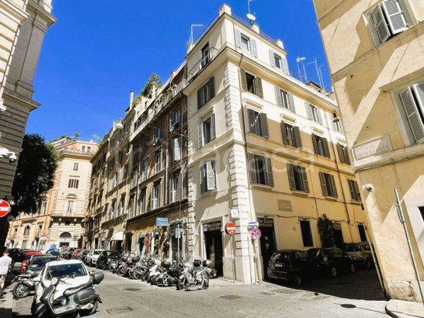 appartamento in vendita a Roma in zona Rione Monti/Campitelli