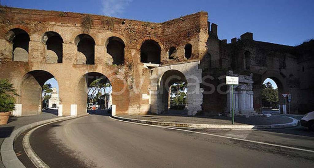 negozio in vendita a Roma in zona Campo Marzio
