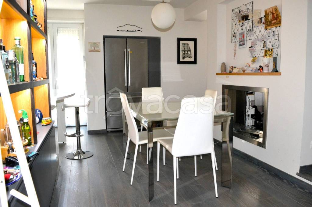 appartamento in vendita a Roma in zona Tuscolano