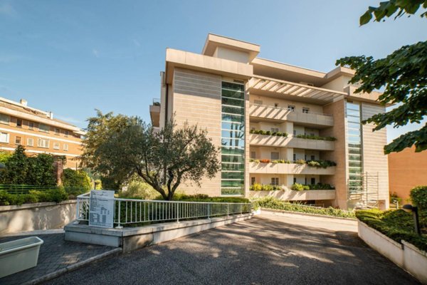 appartamento in vendita a Roma in zona Tor di Quinto