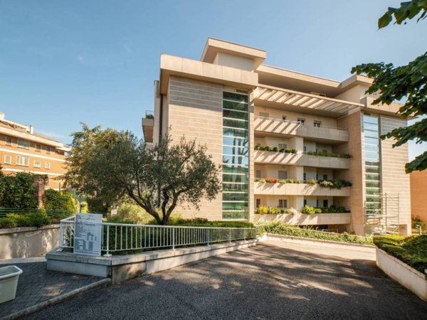 appartamento in vendita a Roma in zona Tor di Quinto