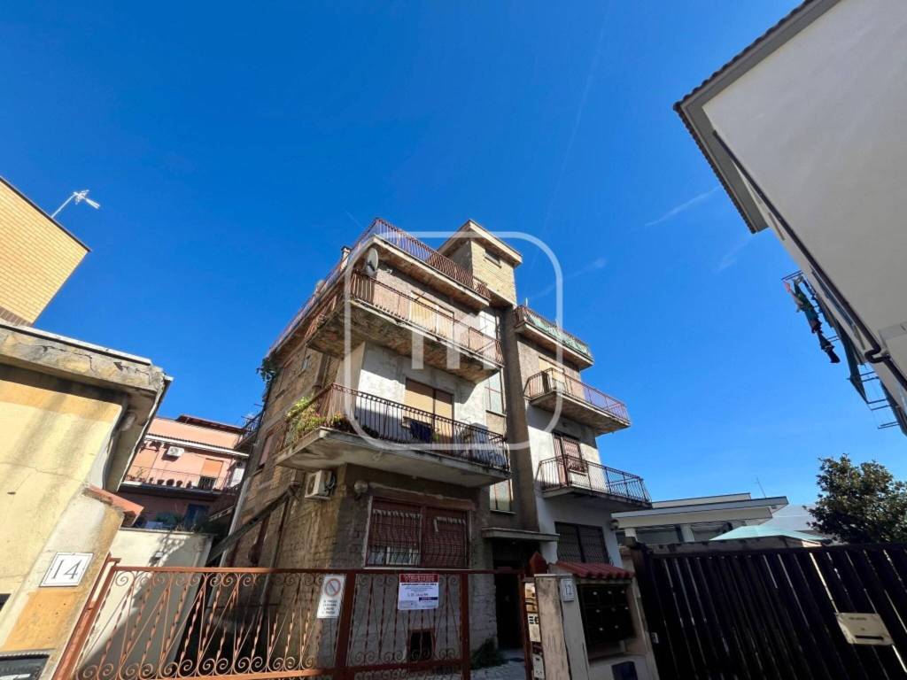 appartamento in vendita a Roma in zona Ponte Mammolo