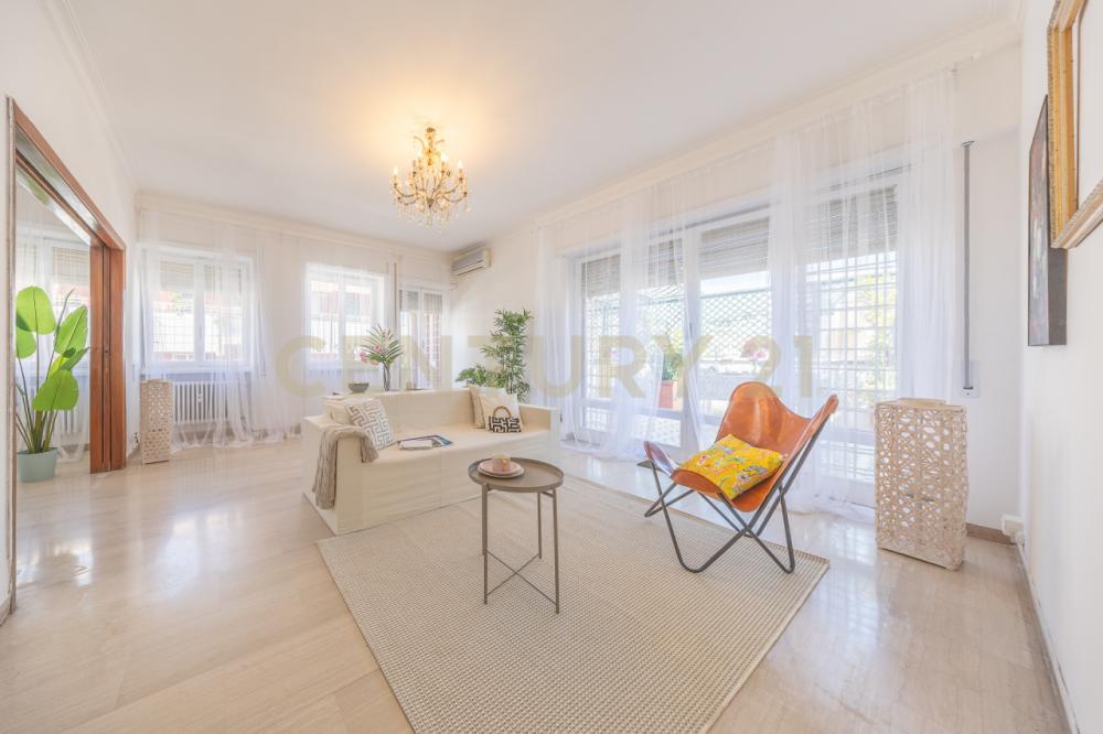 appartamento in vendita a Roma in zona Tor di Quinto