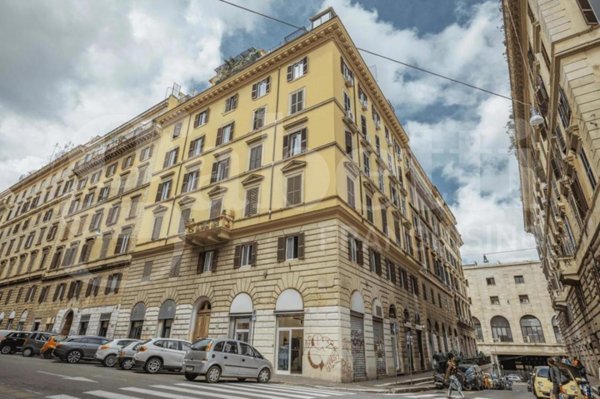 appartamento in vendita a Roma in zona Esquilino